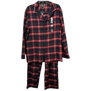 Club Room Pajamas Red Plaid 2-Piece Set Flannel‎ in Size M